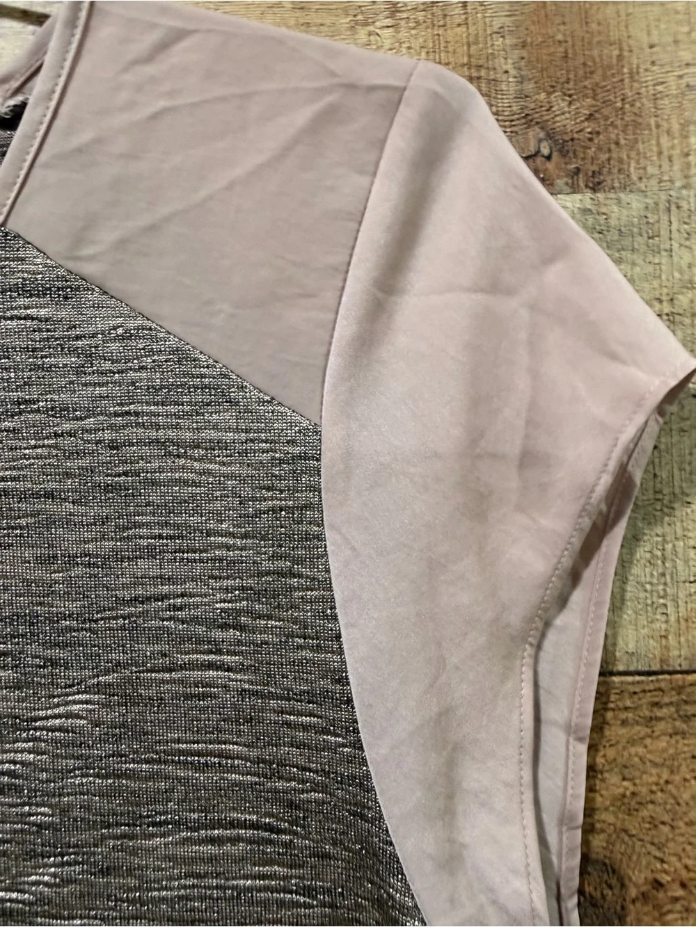 NWT Short Sleeve Mixed-Media Top in Blush & Shimmery Heathered Gray Sz XL